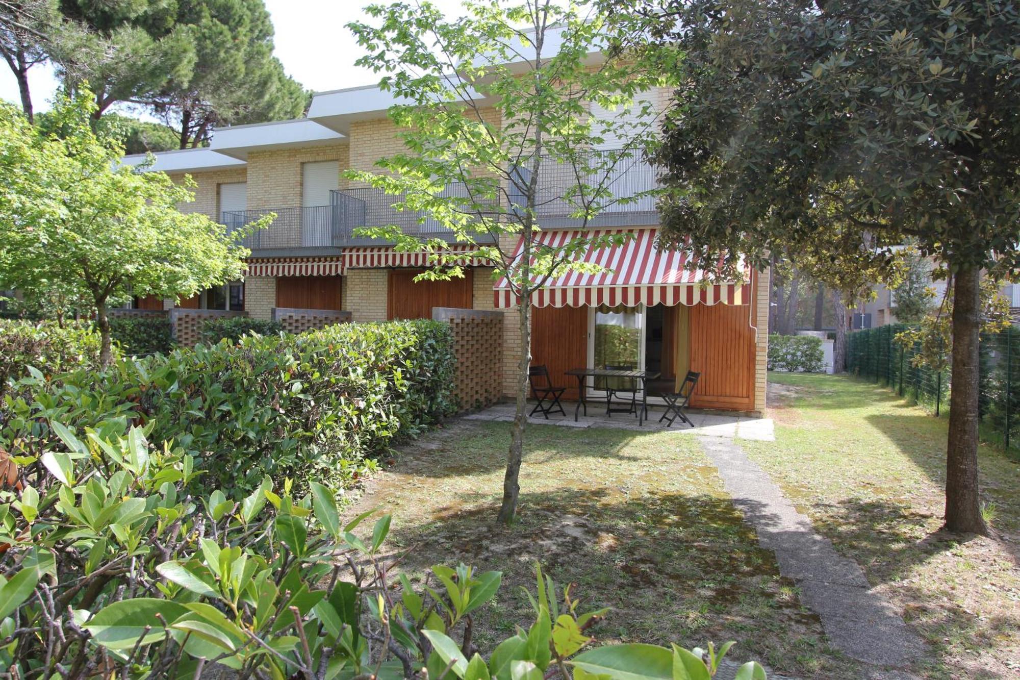 Tamerici Villa *